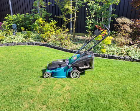 Grasmaaier Makita ELM 3800 230 V 38 cm