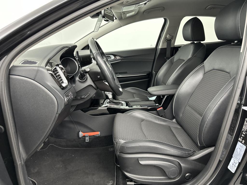 Kia Xceed 1.5 t-gdi mhev dynamicplusline | stuur-/stoelverwarming | navigat
