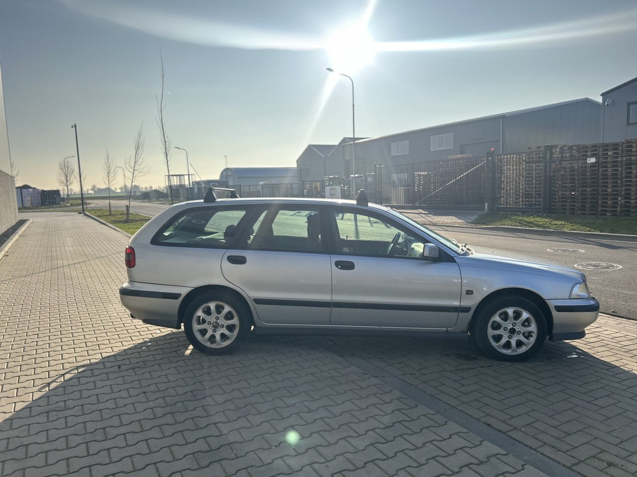 Volvo V40 1.8 Dynamic/AUTOM/NAP/AIRCO/APK/INRUILKOOPJE/