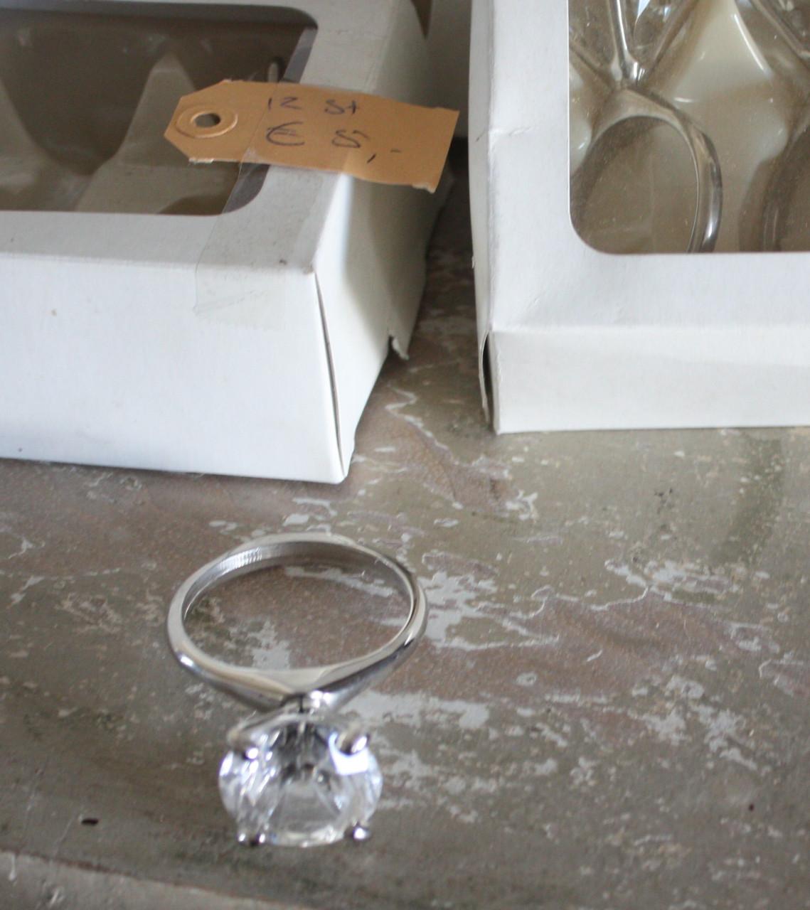 Set van 12 diamantringen servetringen