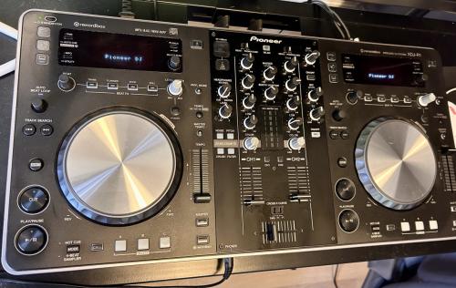 Pioneer Dj set - XDJ - R1