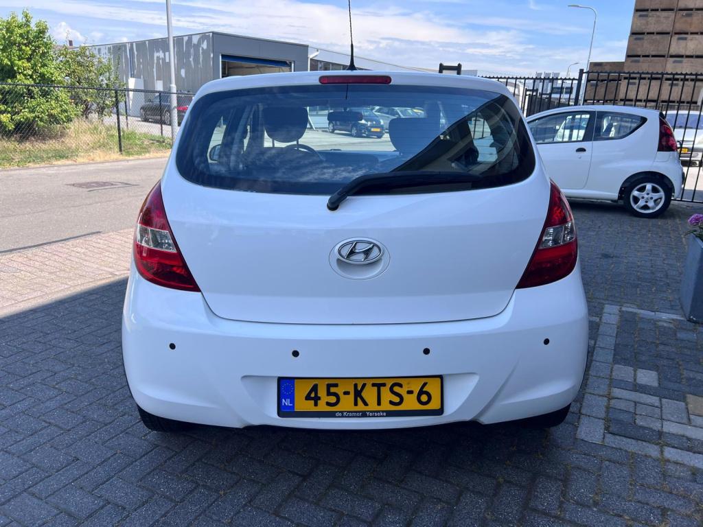 Hyundai I 20 1.2i dynamicversion