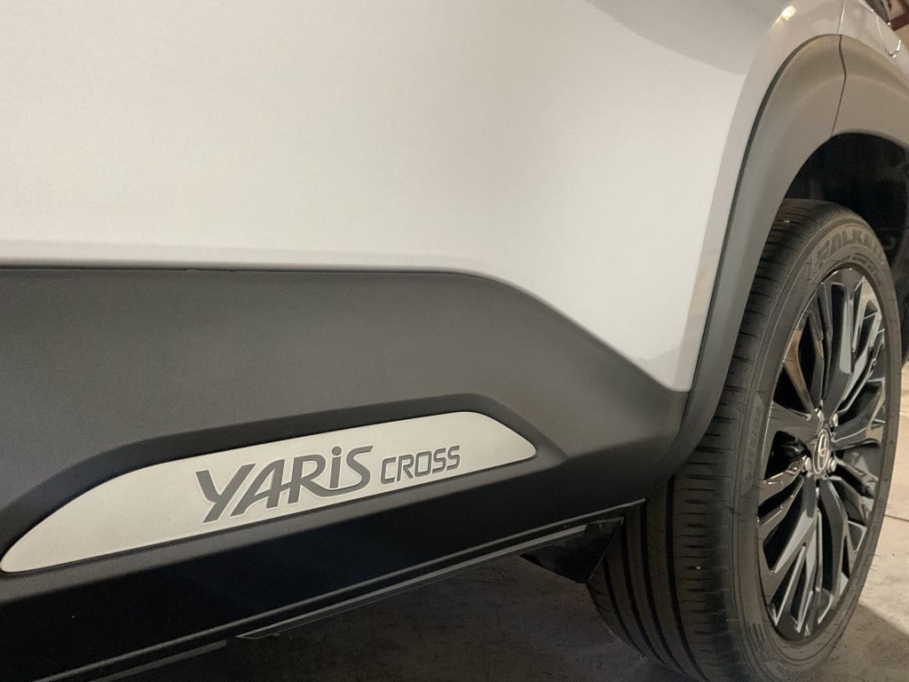 Toyota Yaris Cross demo 1.5 hybrid adventure | navi | camera | pdc |