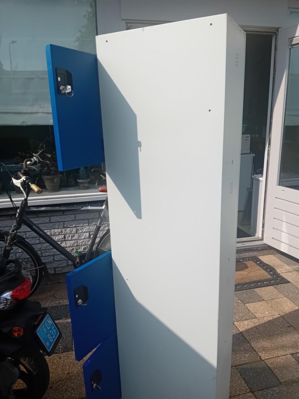 Locker kast