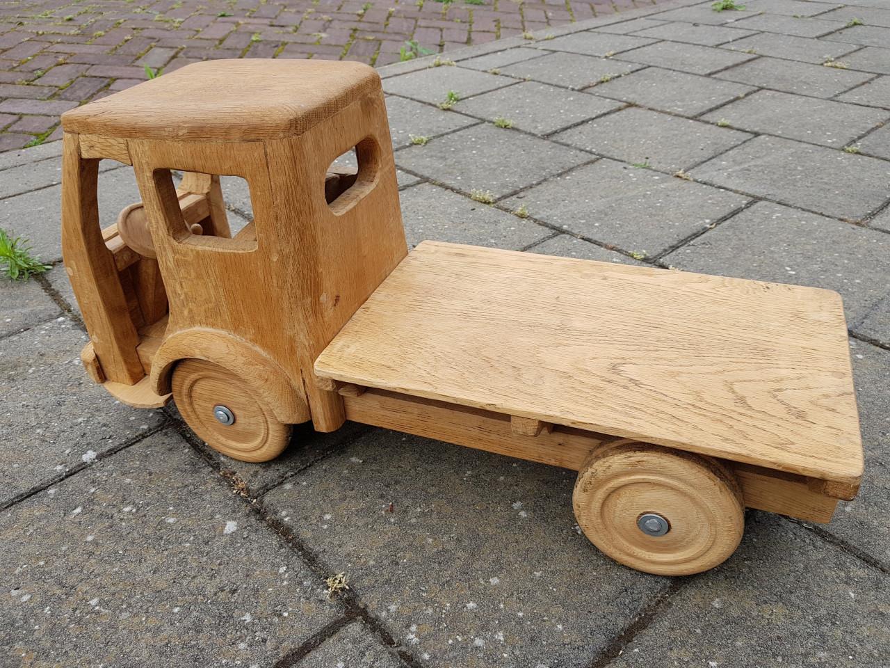 Grote houten oplegger