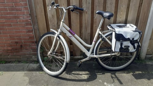Super lage Damesfiets *** MONTEGO *** en RIVEL & GAZELLE