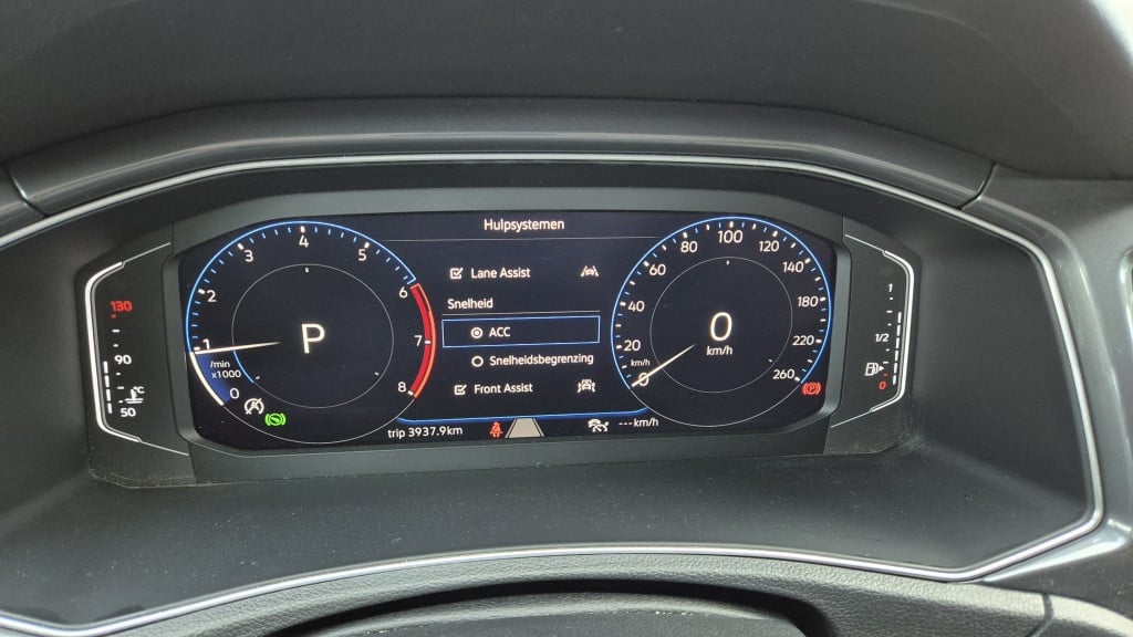 Volkswagen T-roc 1.5 tsi sport*navi*clima*led*lane ass*vitrual*18 inch*auto