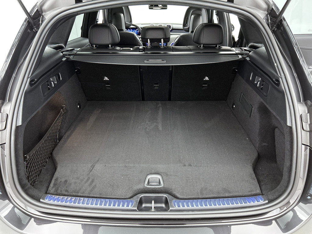 Mercedes-Benz Glc 300e 4matic sport edition | trekhaak | nightpakket | park