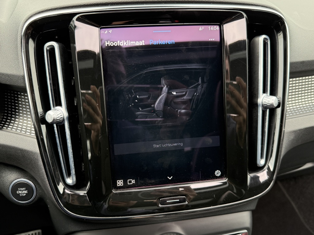 Volvo XC40 b3 163pk ultimate dark| adap.cruise| panodak| camera| elek.stoel