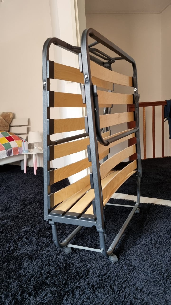 Logeerbed