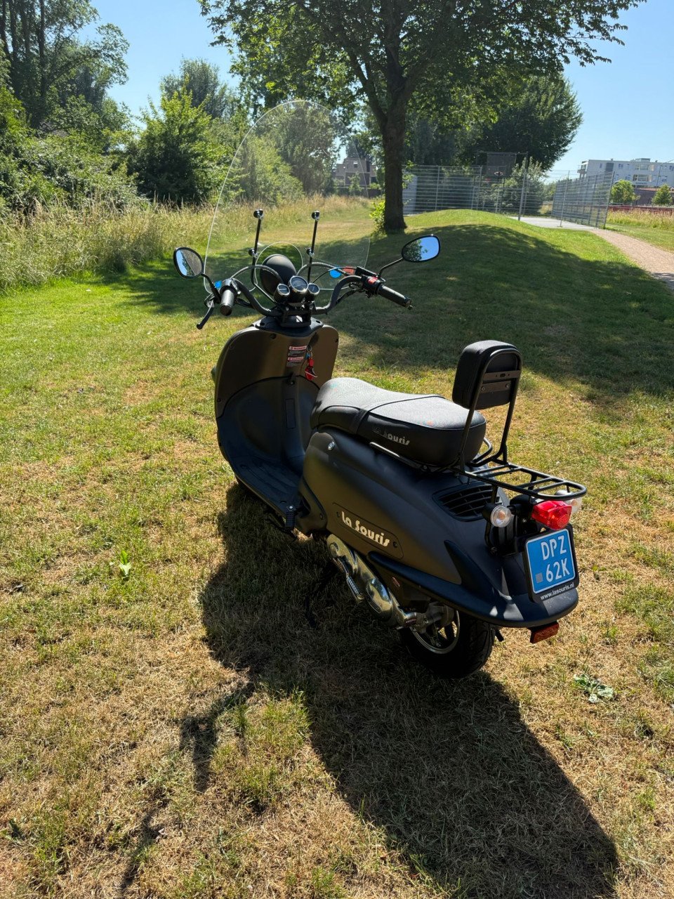 La Souris E-Vespa Look (mat donkerbruin/antraciet)