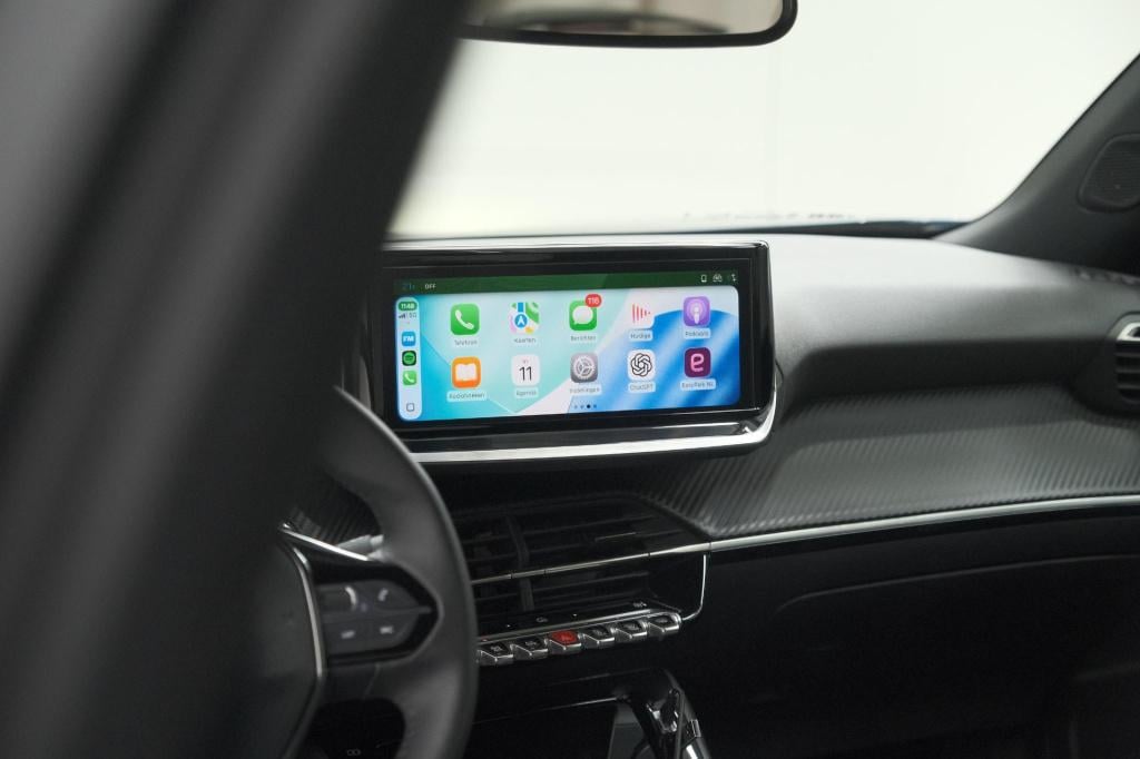 Peugeot E-2008 ev allure avantage 54 kwh | 98% soh | 11 kw lader | apple ca