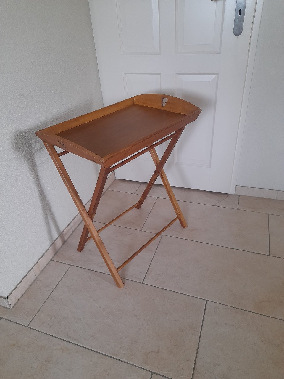 Dienblad op standaard (in goede staat) 62 x 41 x 67H