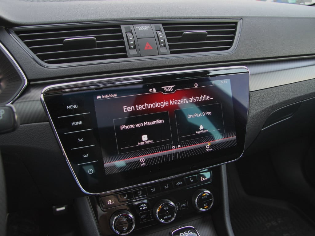 Skoda Superb combi 1.4 tsi iv 218pk sportline | pano dak | trekhaak