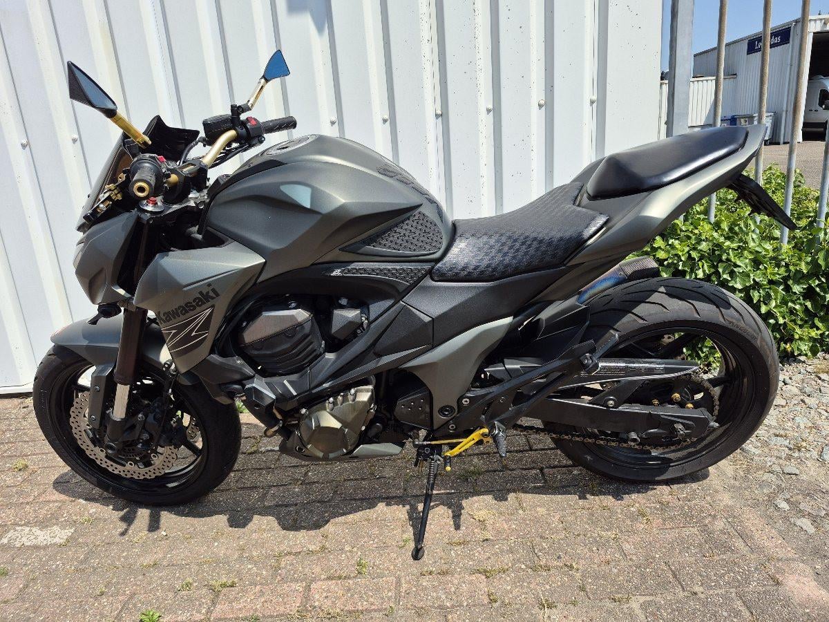 Kawasaki Z800 Akra, stoere naked bike