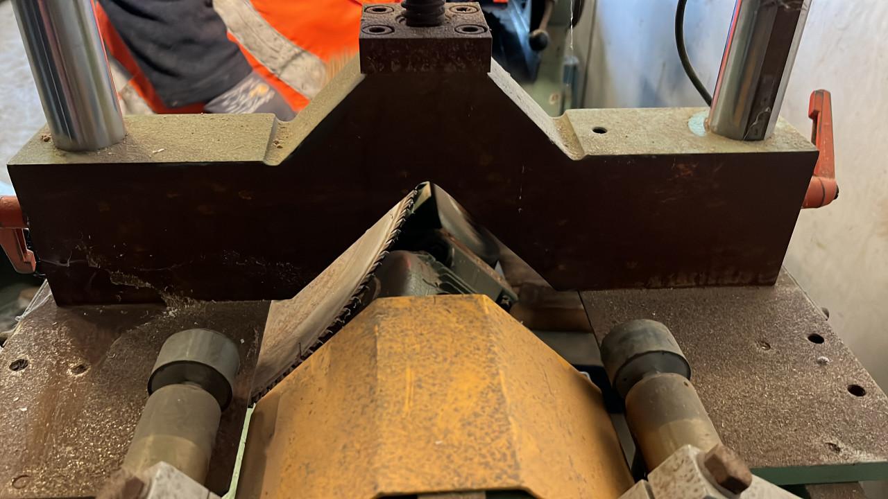 Zaagmachine haakse zaag