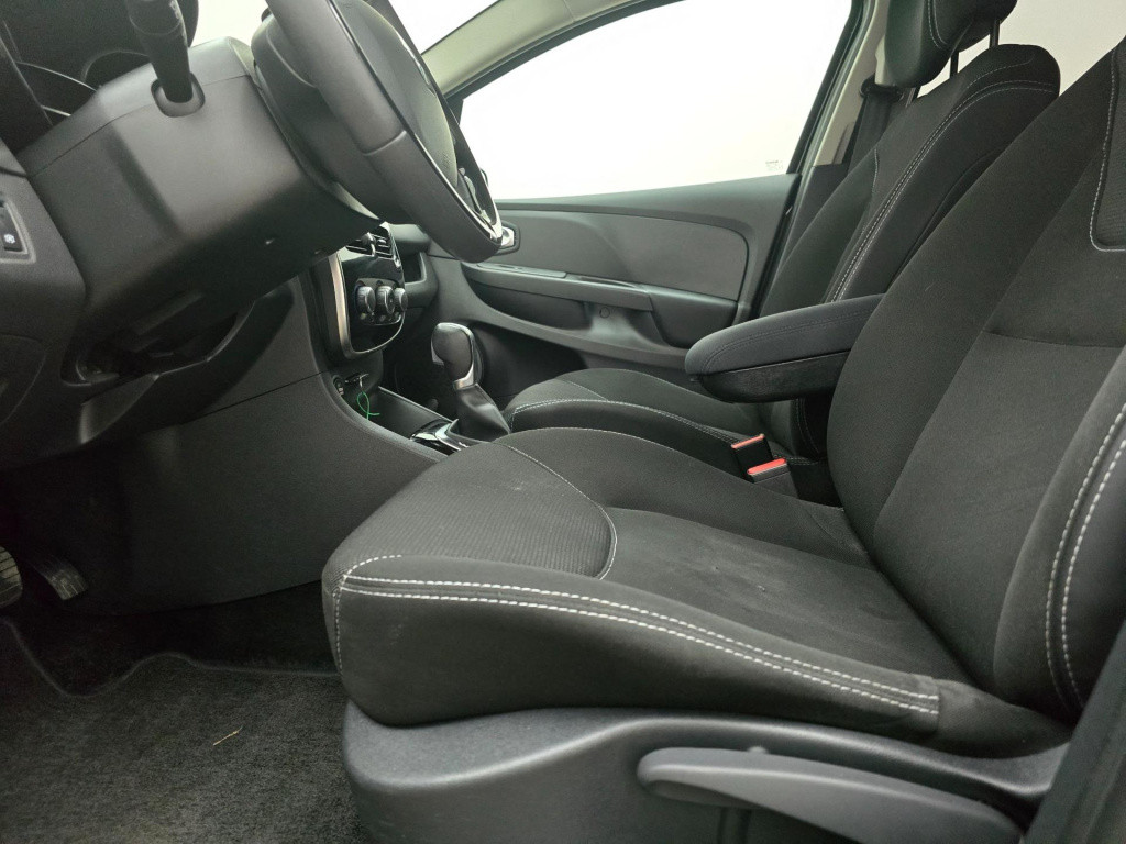 Renault Clio estate occasion automaat 1.2 met trekhaak en met cruisecontrol
