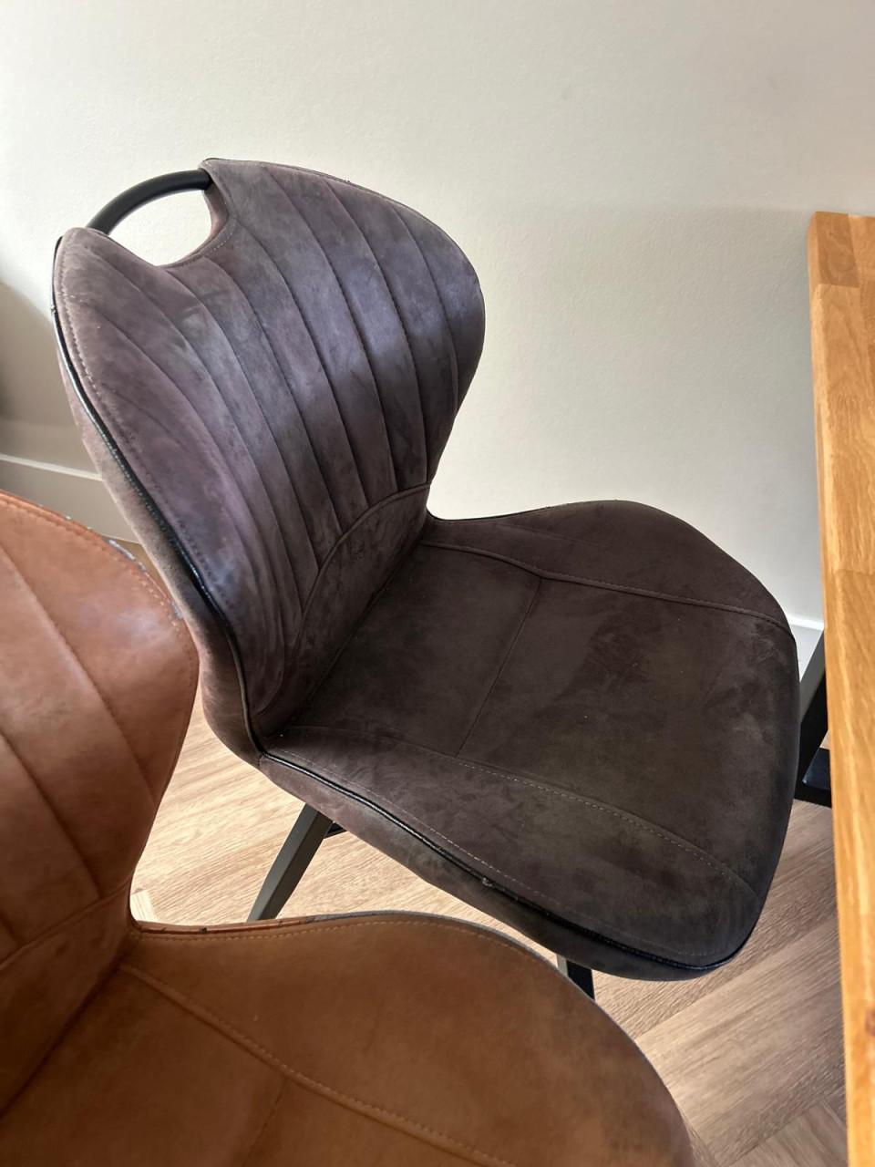Mango houten tafel + 6 eetkamer stoelen