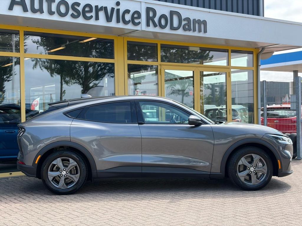 Ford Mustang Mach-e rwd 75 kwh