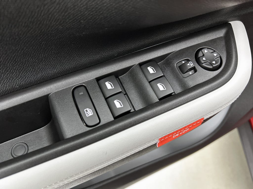 Citroen C3 turbo 100pk max | rijklaar | achteruitrijcamera | comfort seats 
