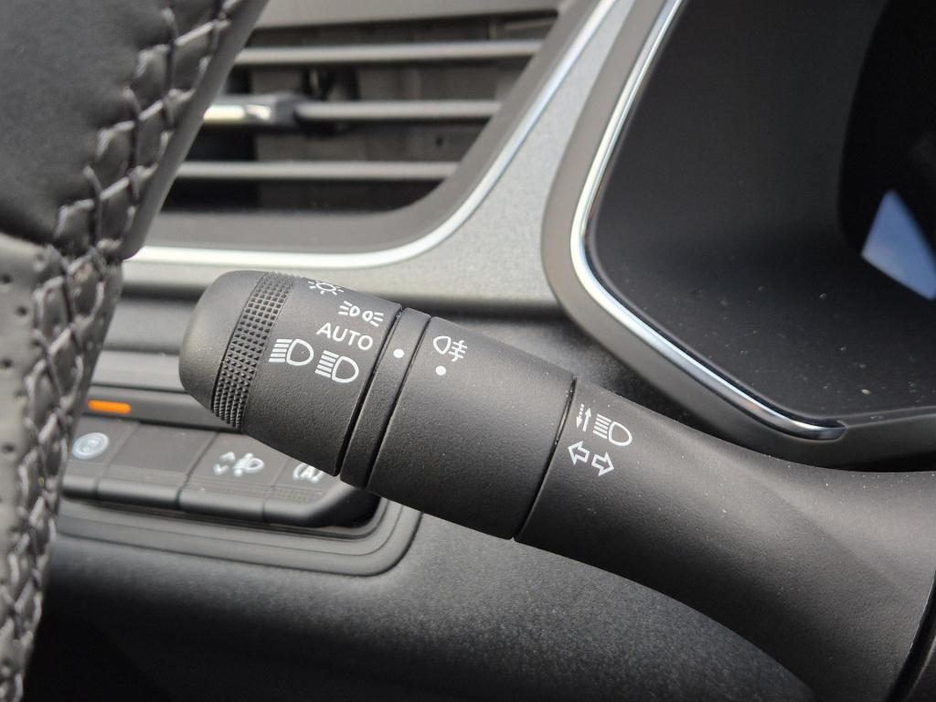 Renault Captur 1.3 mild hybrid 160 edc automaat techno camera, stoel/stuur 