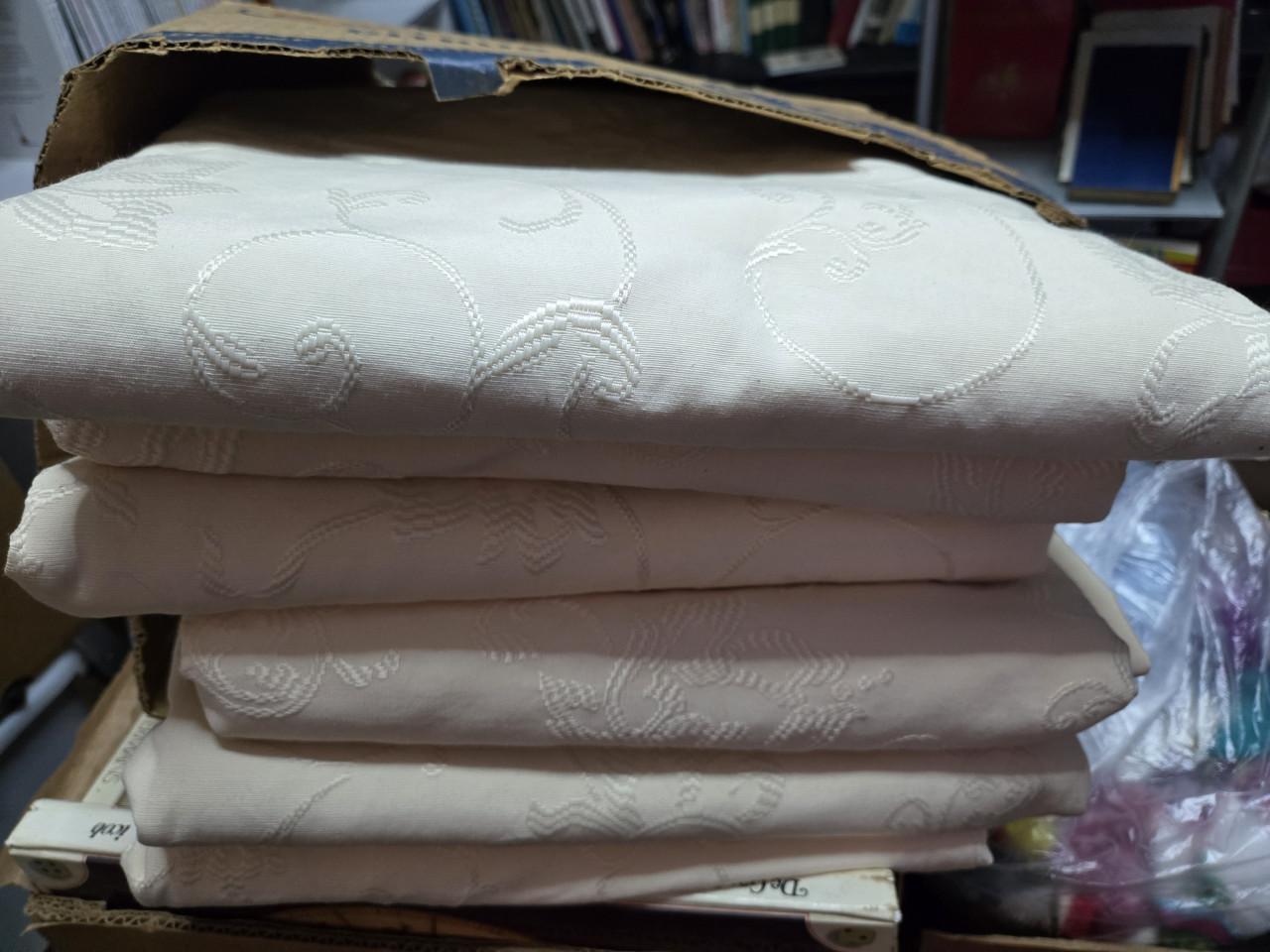 Gordijnen 6 delen 240cm Breed ongeplooid - 250 cm Hoog per deel.