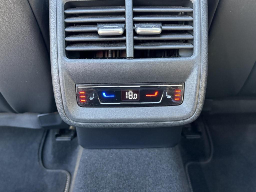 Volkswagen Passat variant 1.5 ehybrid r-line edition nl-auto, soh 97% volle