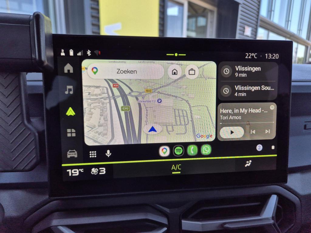 Dacia Duster 1.6 hybrid 140 journey camera, climate control, apple/android 