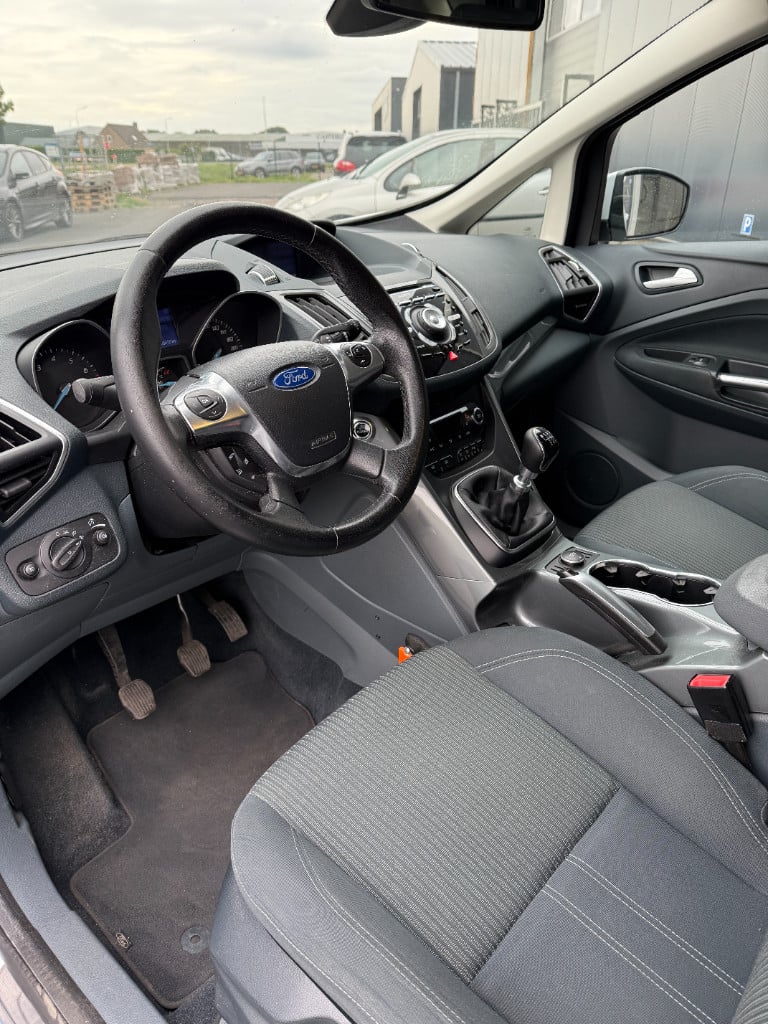Ford C-max 1.0 - titanium - nieuwe distributie -125pk