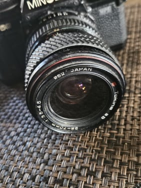 Mooie vintage jaren 80 analoge Minolta X-700 SLR 35 mm filmcamera...