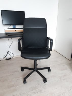 Bureaustoel (in hoogte verstelbaar)
