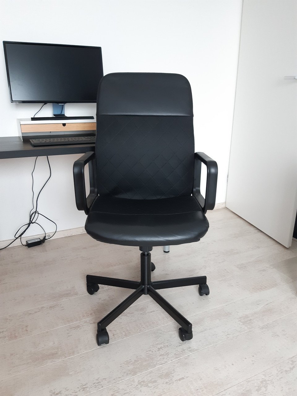Bureaustoel (in hoogte verstelbaar)