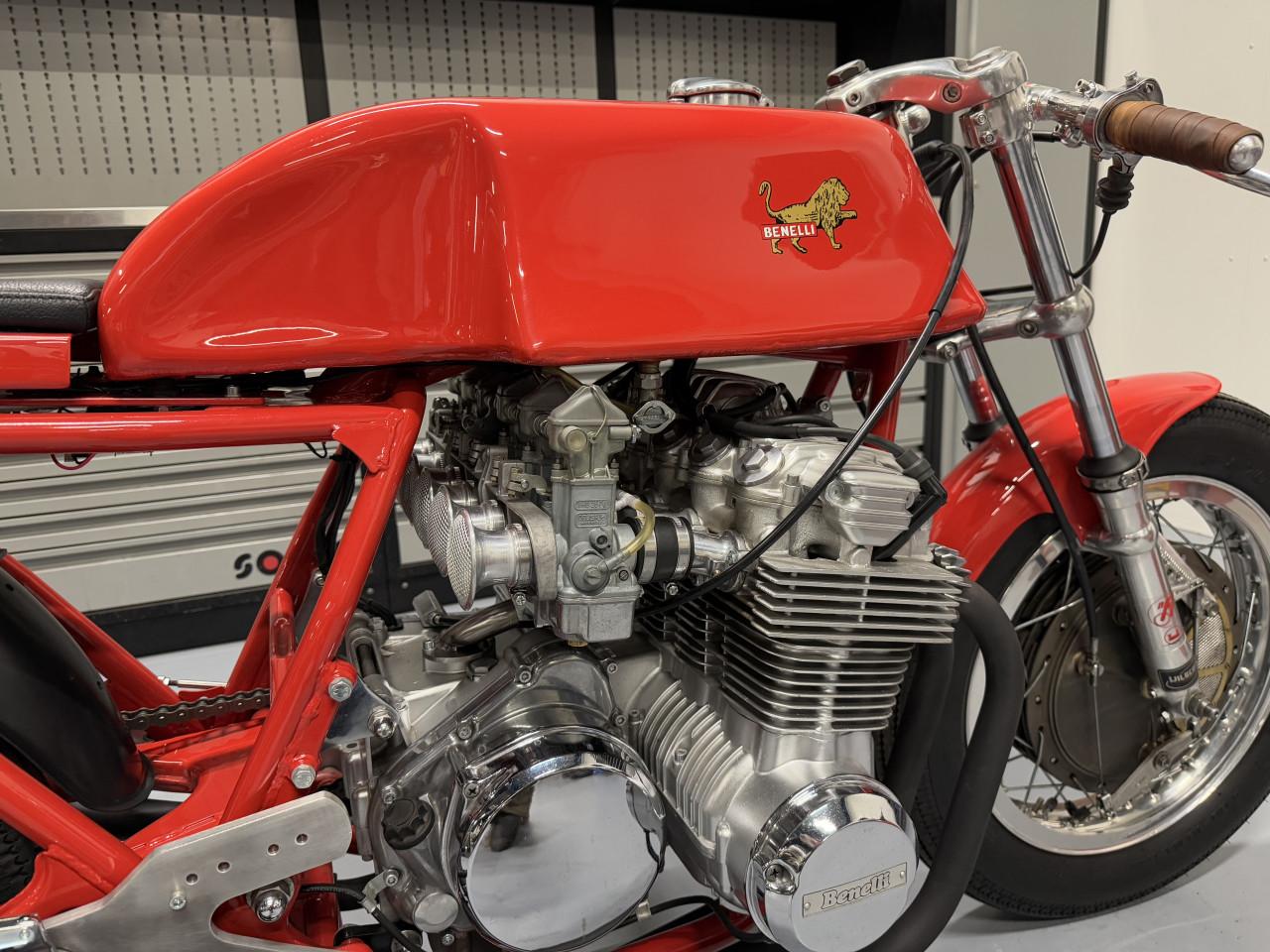 Benelli Sei 900 Classic Racer