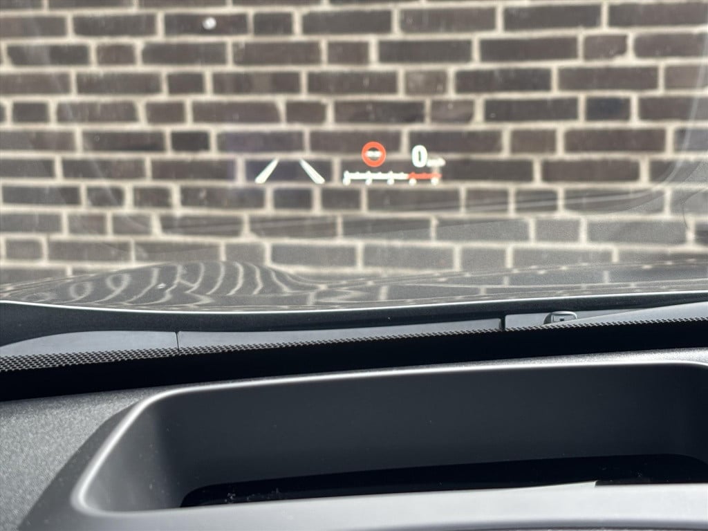 Toyota Yaris Cross 1.5 hybrid dynamic navi|head-up|stoel/stuurverw|carplay 
