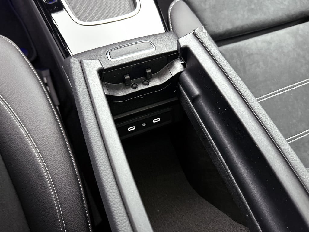 Mercedes-Benz A-Klasse 180 business solution amg | nightpakket | amg line p