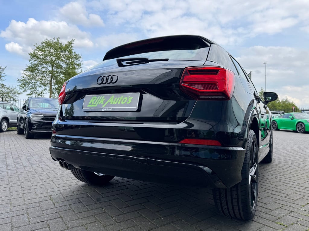 Audi Q2 35 tfsi s edition * panoramadak * camera * keyless