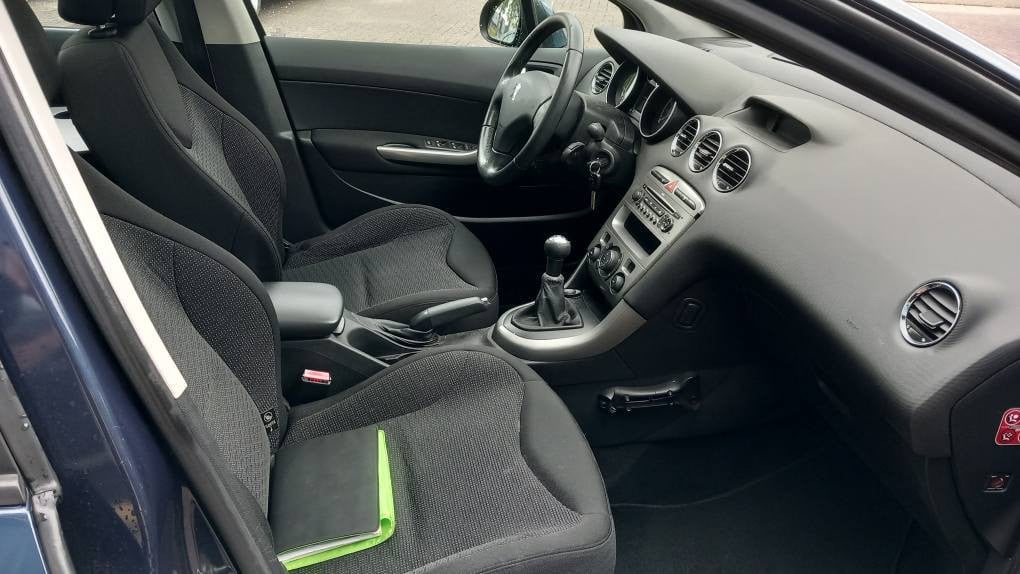 Peugeot 308 1.6 vti XS station bj:2008 airco panoramadak apk 2026