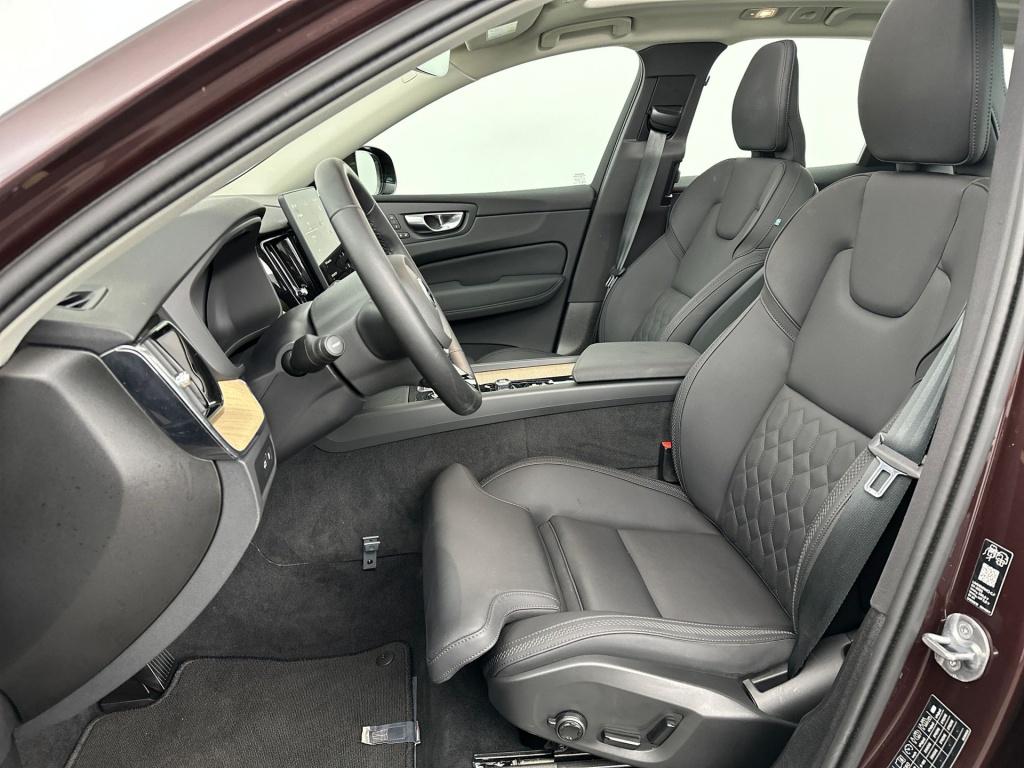 Volvo XC60 t6 398pk recharge ultra dark| pano| trekhaak| 360camera| h&k sou