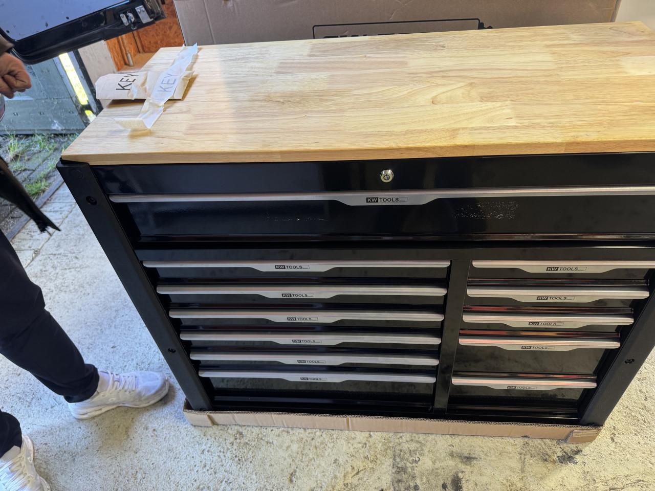 Gereedschaps karren gevuld  4 soorten