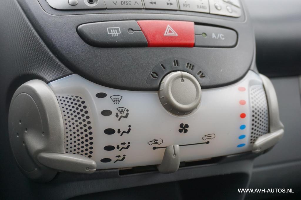 Toyota Aygo 1.0-12v access