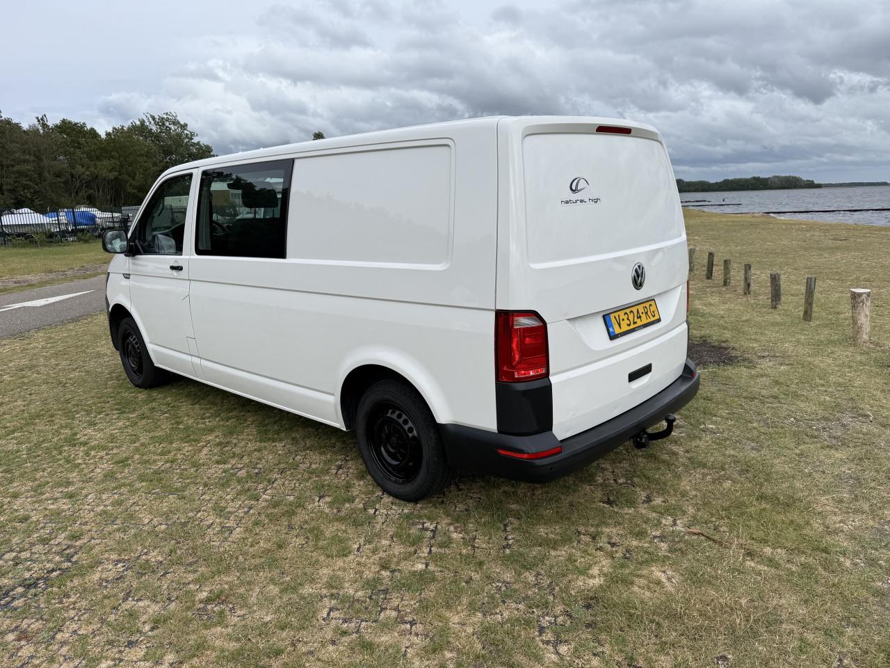 Volkswagen Transporter T6 met dubbele cabine CDC2.0 TDI 84PK