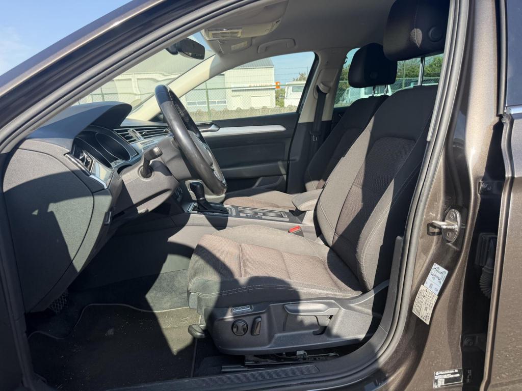 Volkswagen Passat variant 1.6 tdi comfortline automaat clima camera acc