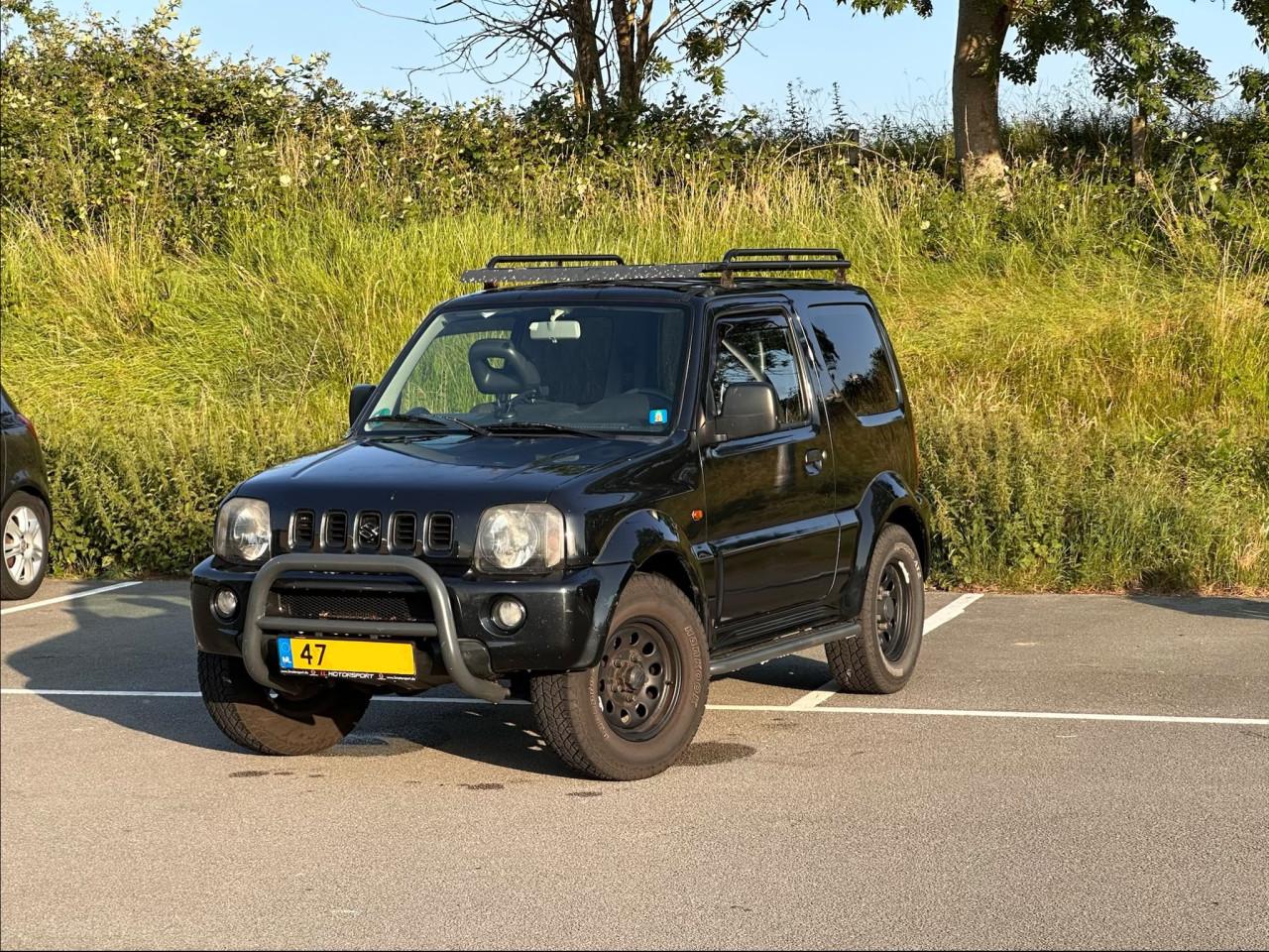 Suzuki Jimny 4x4.