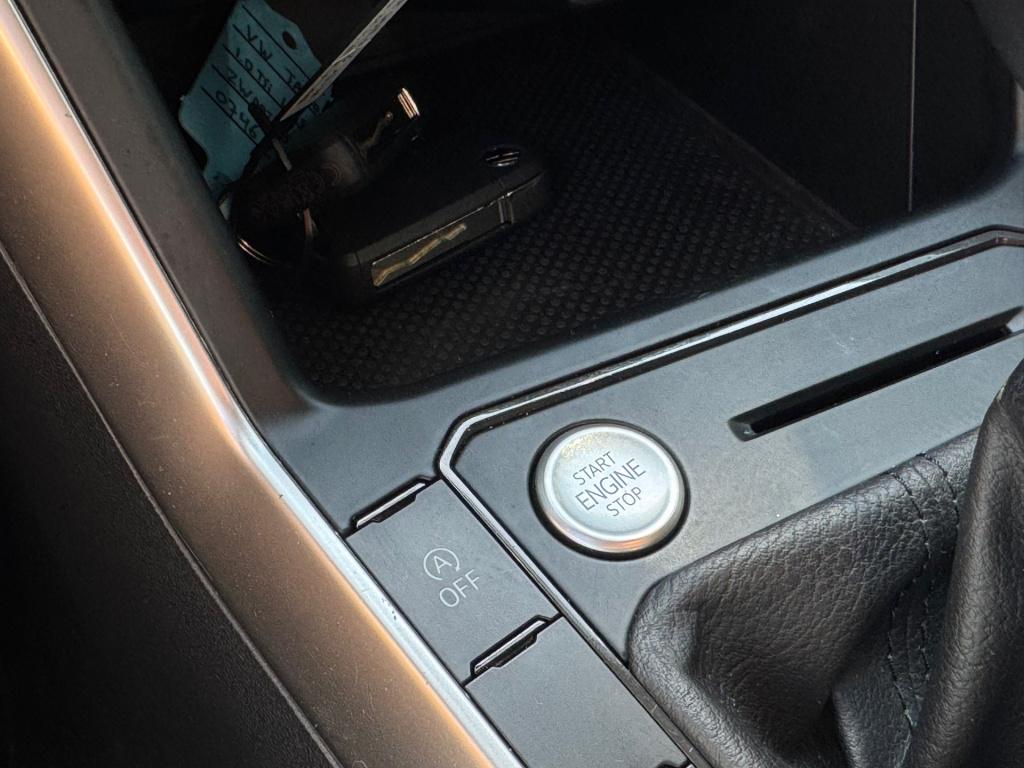 Volkswagen Taigo 1.0 tsi life * camera * stoelverwarming * virtual cockpit 