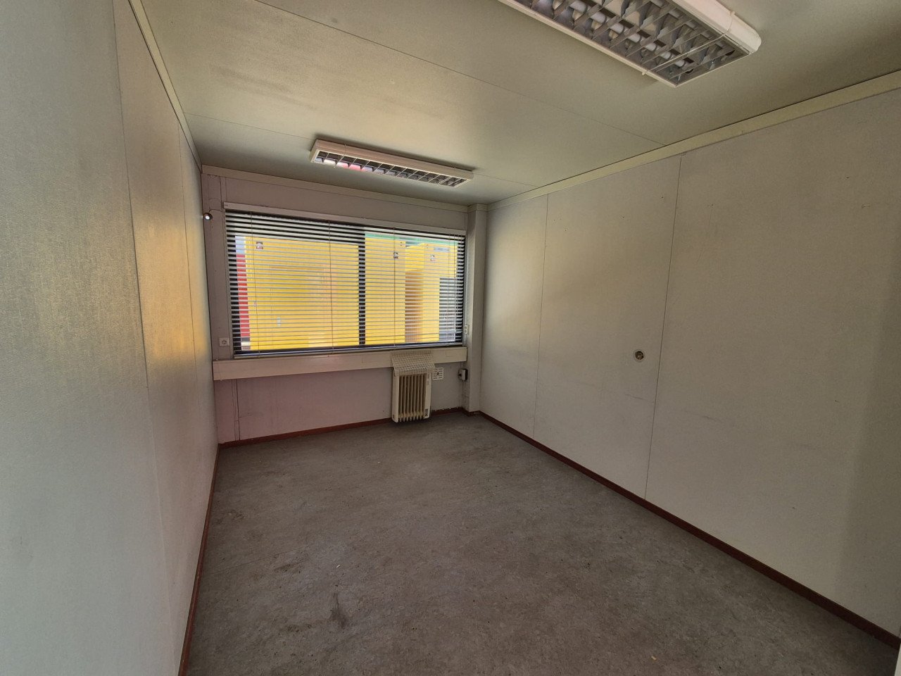 6x3m kantoorunit / woonunit / schaftkeet / bouwkeet