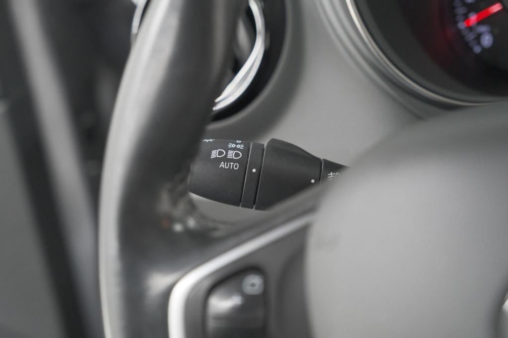 Renault Captur tce 150 edc intens | trekhaak | camera | dodehoekdetectie | 