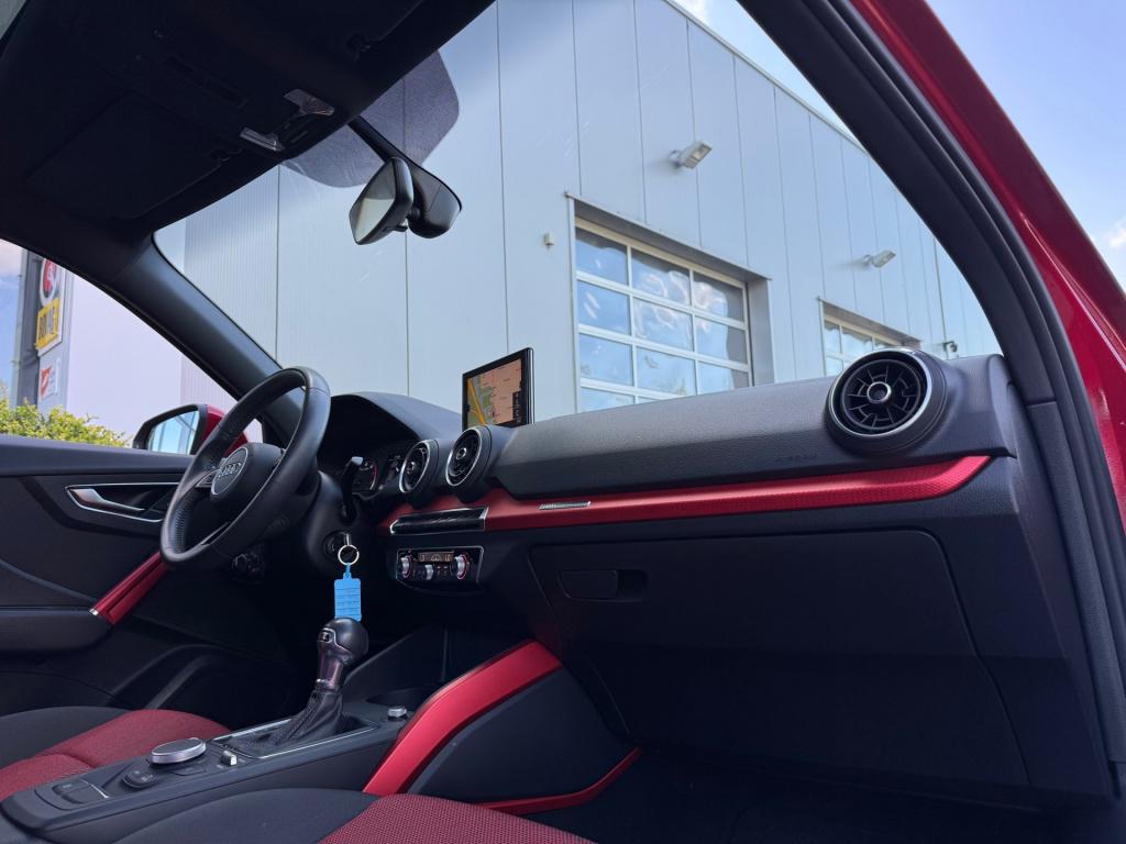 Audi Q2 30 tfsi sport * panoramadak * clima * navigatie