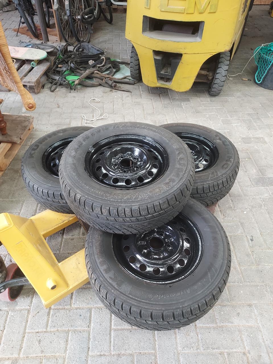 Autoband met velg