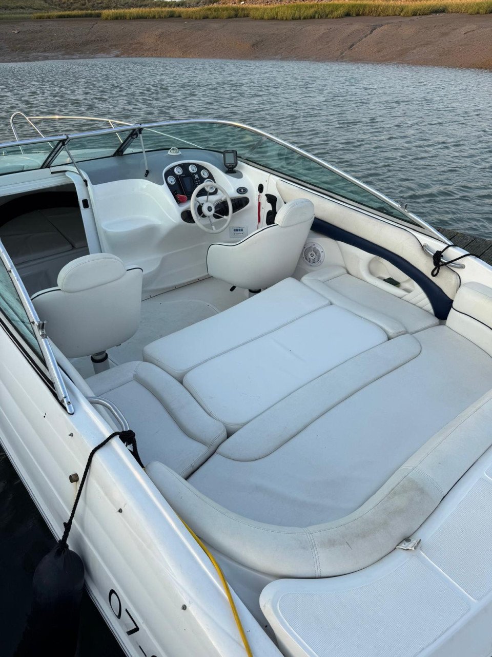 Sportboot Triton 225 Cuddy met zuinige 150pk dieselmotor