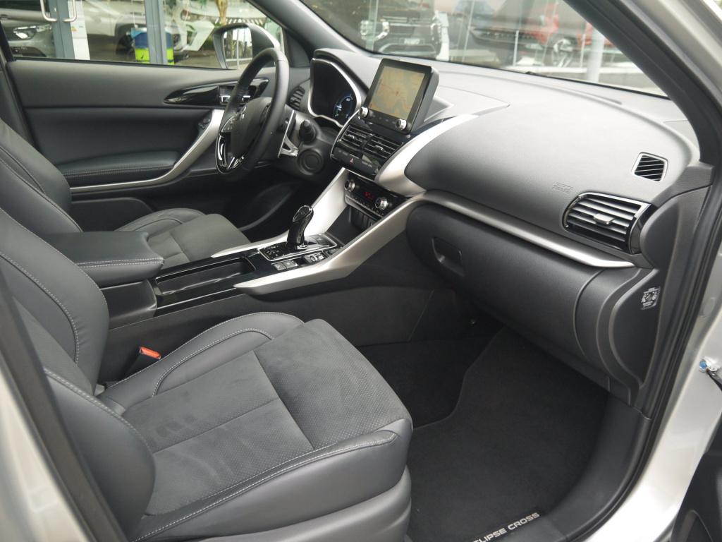 Mitsubishi Eclipse Cross 2.4 phev intense+|trekhaak|rijklaar